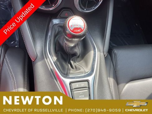 Used 2021 Chevrolet Camaro SS RWD image 17