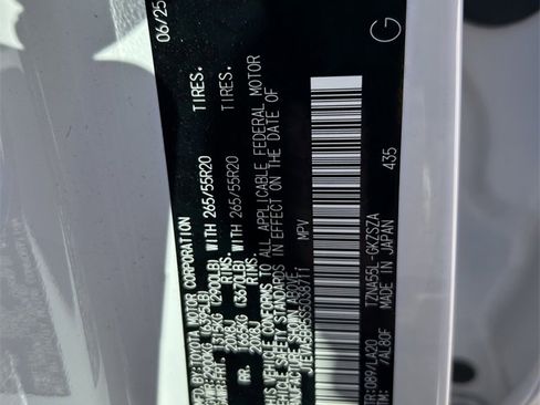 Used 2025 Toyota 4Runner Limited image 10