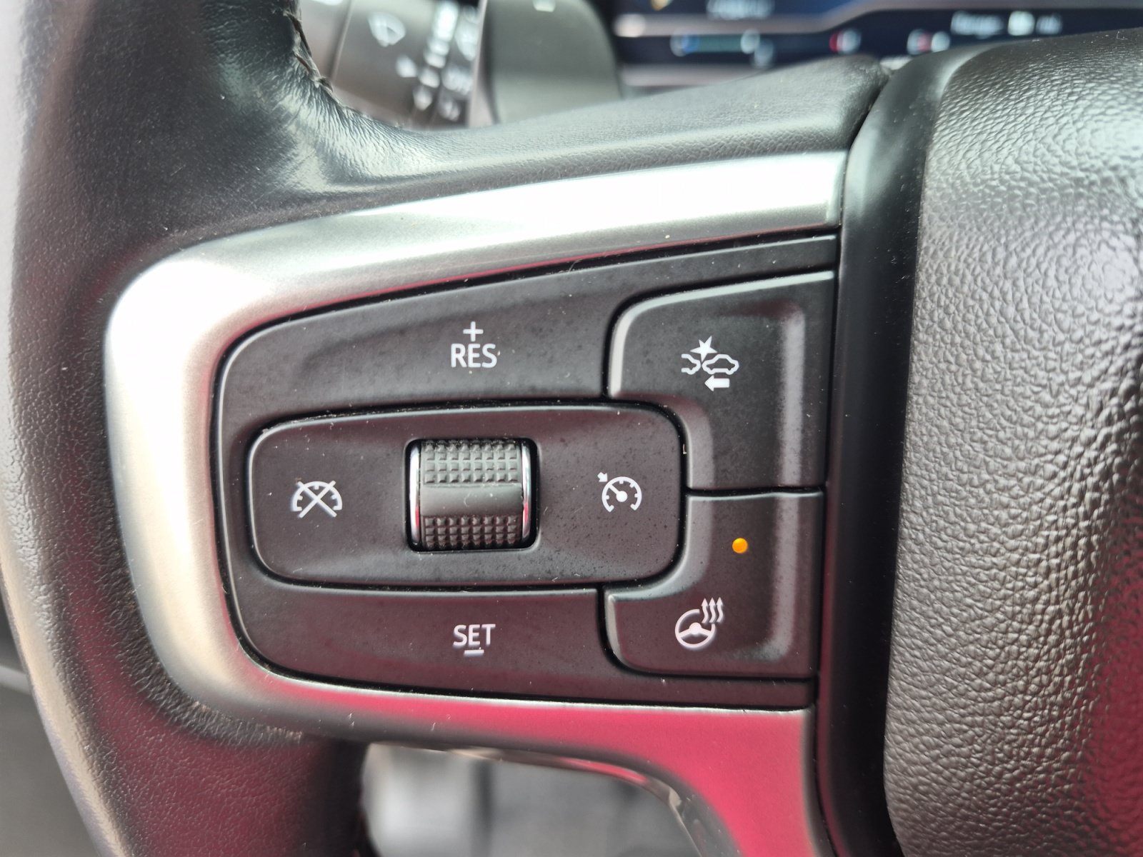 Used 2023 Chevrolet Silverado 1500 RST w/ Z71 Off-Road Package AWD/4WD image 25