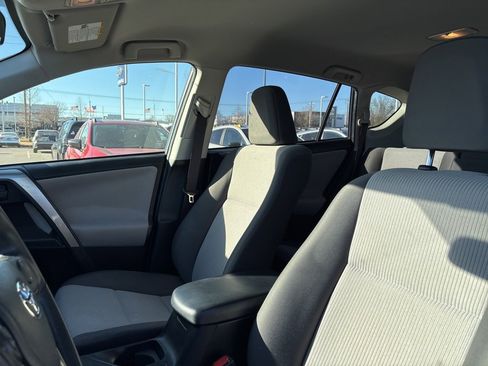 Used 2014 Toyota RAV4 LE image 5