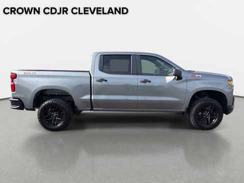 Used 2021 Chevrolet Silverado 1500 Custom Trail Boss w/ LPO, Dark Essentials Package image 3