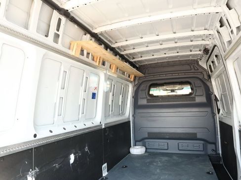 Used 2025 Mercedes-Benz Sprinter 2500 image 20