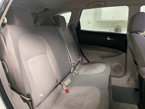 Used 2011 Nissan Rogue S image 15