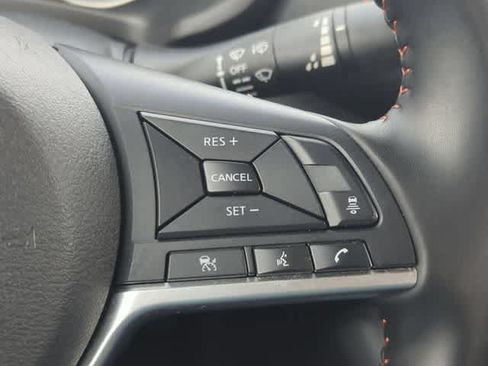 Used 2025 Nissan Sentra SR FWD image 23