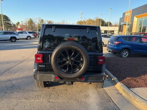 Used 2021 Jeep Wrangler Sahara w/ Cold Weather Group image 4