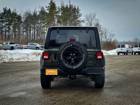 Certified 2022 Jeep Wrangler Willys image 4