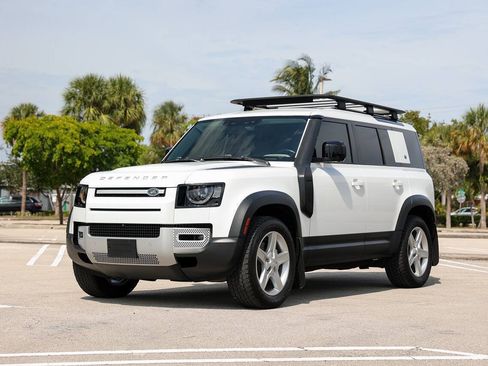 Used 2022 Land Rover Defender 110 SE AWD/4WD image 4