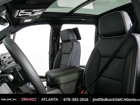 New 2026 GMC Yukon XL Elevation image 5