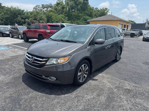 Used 2014 Honda Odyssey Touring image 1
