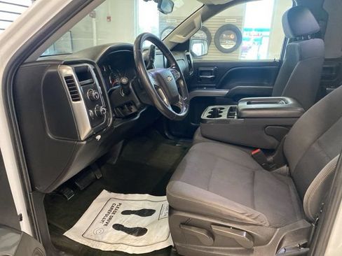 Used 2018 Chevrolet Silverado 1500 LT AWD/4WD image 20