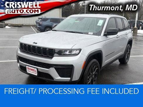 New 2026 Jeep Grand Cherokee Altitude AWD/4WD image 1