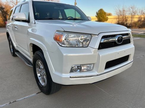 Used 2012 Toyota 4Runner SR5 image 4