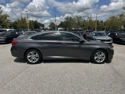 Used 2019 Honda Accord LX image 7