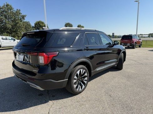 Used 2025 Ford Explorer Platinum w/ LUX Leather Package AWD/4WD image 8