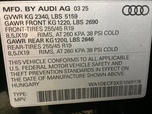 Used 2025 Audi Q3 2.0T Premium w/ Convenience Package image 15