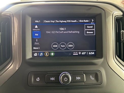 Used 2025 Chevrolet Silverado 1500 Custom AWD/4WD image 17
