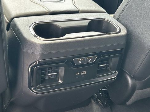 Used 2022 Chevrolet Silverado 1500 ZR2 w/ Technology Package AWD/4WD image 21
