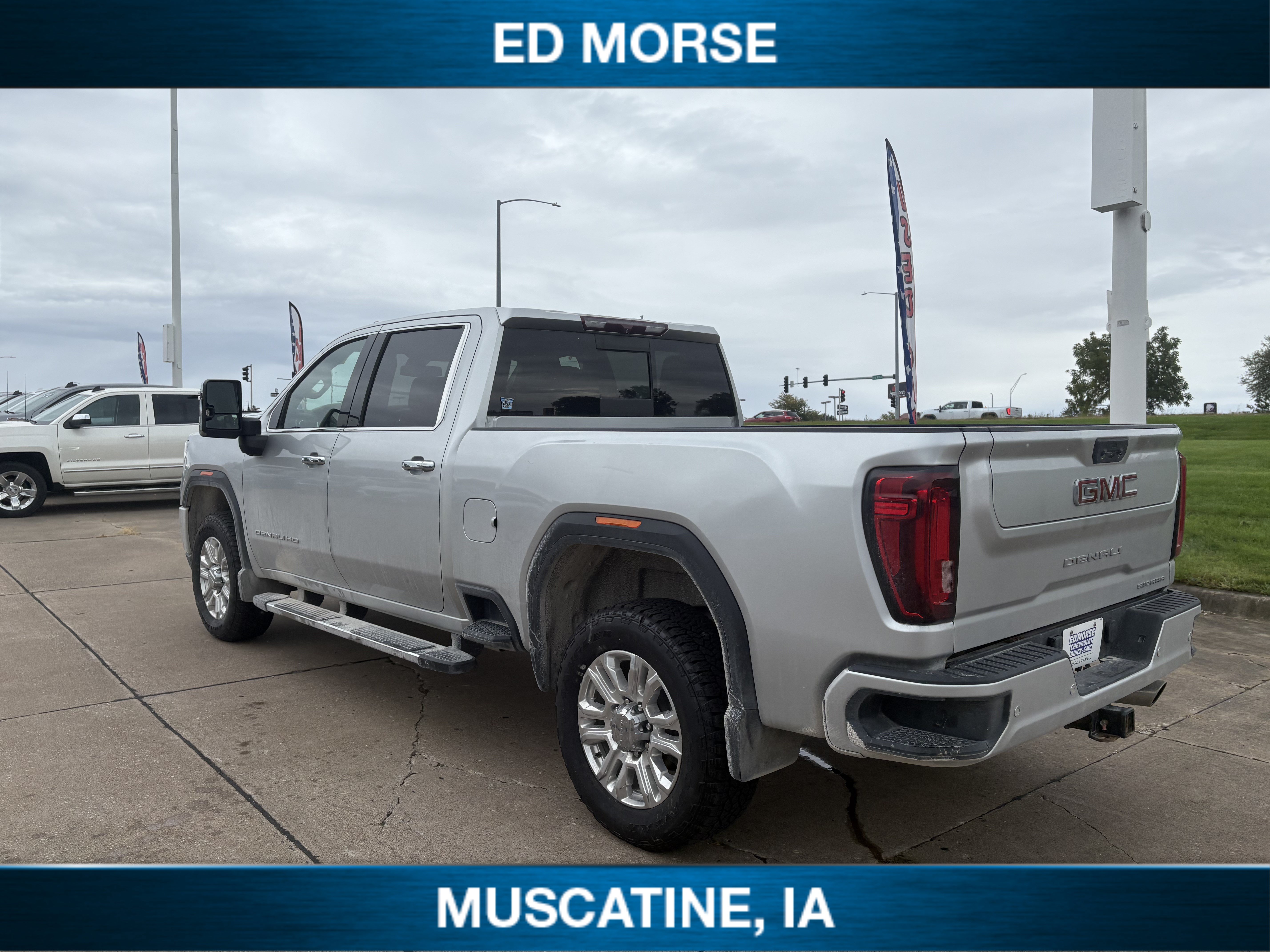 Used 2022 GMC Sierra 2500 Denali AWD/4WD image 6