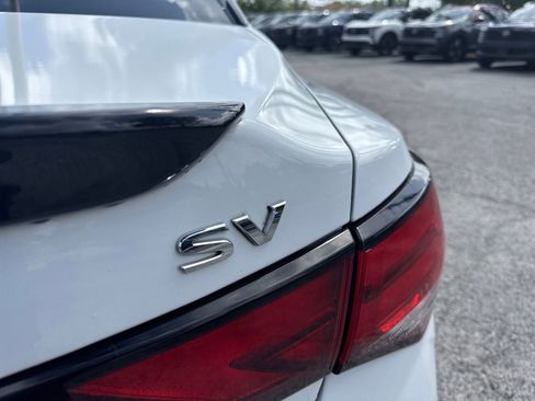 Certified 2022 Nissan Sentra SV FWD image 7