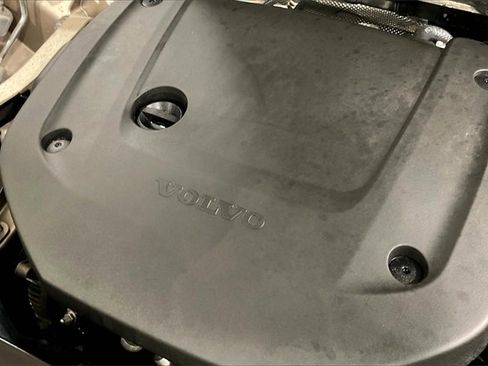 Certified 2023 Volvo XC60 B6 Ultimate image 34