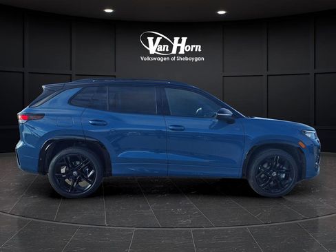 New 2026 Volkswagen Tiguan SE R-Line image 2