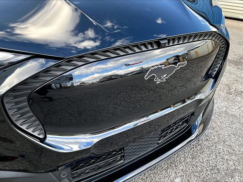 Used 2025 Ford Mustang Mach-E Select w/ Comfort Package Lite image 30