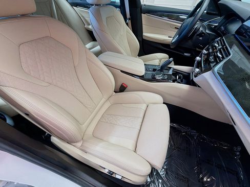 Used 2023 BMW 530e w/ Executive Package RWD image 15