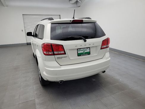 Used 2017 Dodge Journey SE image 6