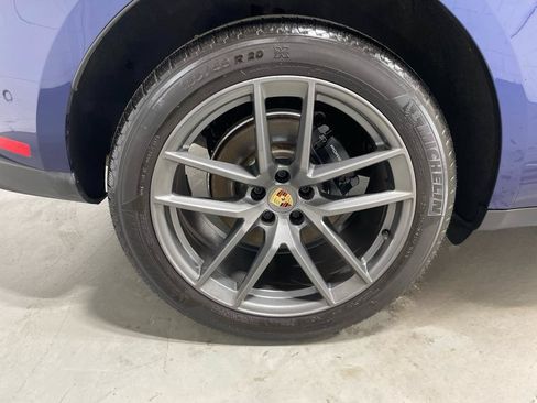 Used 2024 Porsche Macan Turbo w/ Premium Plus Package AWD/4WD image 7
