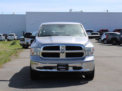 Used 2020 RAM 1500 Classic SLT AWD/4WD image 9