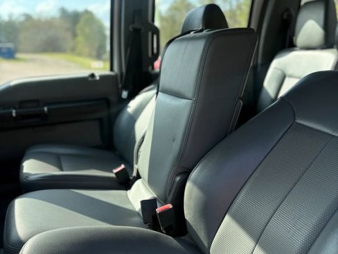 Used 2014 Ford F250 XL w/ Power Equipment Group image 9