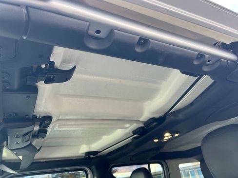 Used 2022 Jeep Wrangler Unlimited Rubicon w/ Trailer Tow Package image 24