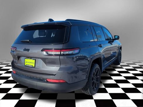 Used 2024 Jeep Grand Cherokee L Laredo image 8