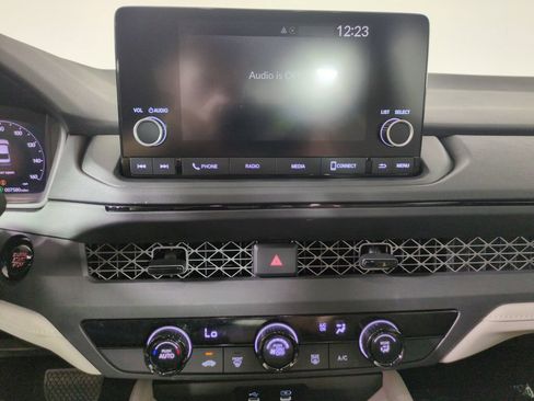 Certified 2025 Honda Accord LX image 21