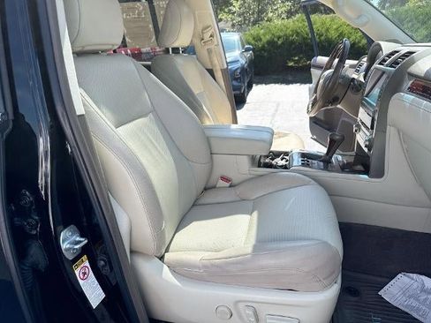 Used 2017 Lexus GX 460 Luxury image 28