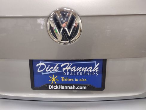 Used 2020 Volkswagen Tiguan SEL Premium R-Line image 18