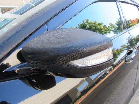 Used 2019 Nissan Maxima 3.5 SV w/ Floor Mat Group FWD image 18