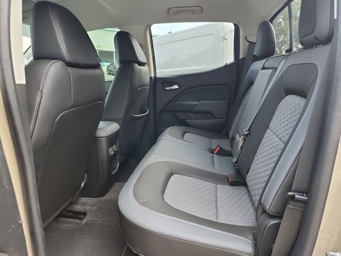 Used 2021 Chevrolet Colorado Z71 image 17