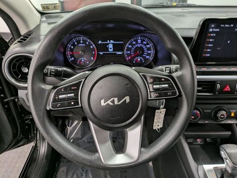 Certified 2022 Kia Forte LXS image 20