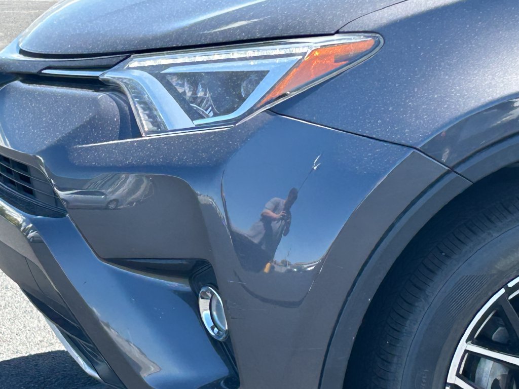 Used 2018 Toyota RAV4 Limited FWD image 10