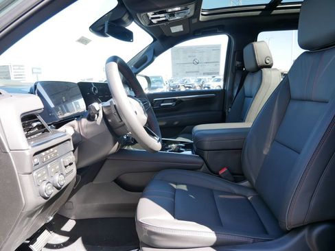 New 2026 Chevrolet Tahoe RST w/ RST Capability Package AWD/4WD image 16