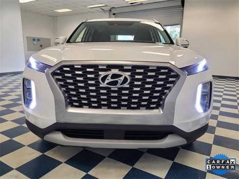Used 2022 Hyundai Palisade SEL image 2