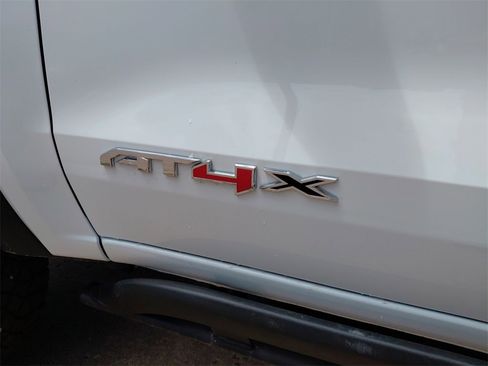 New 2025 GMC Canyon AT4 w/ AT4X Package image 25