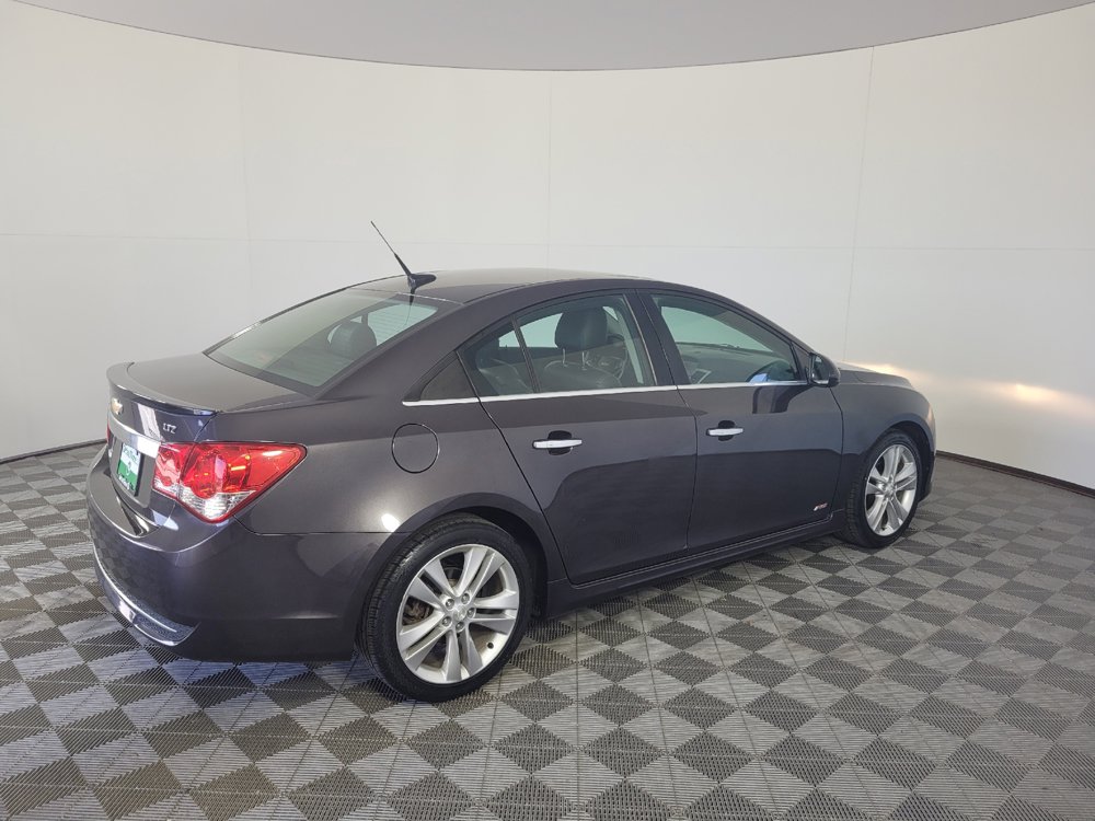 Used 2014 Chevrolet Cruze LTZ w/ RS Package FWD image 10