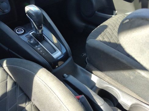 Used 2021 Nissan Kicks S FWD image 26