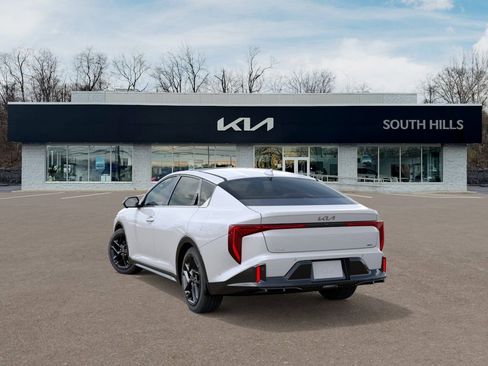 New 2025 Kia K4 GT-Line Turbo image 4