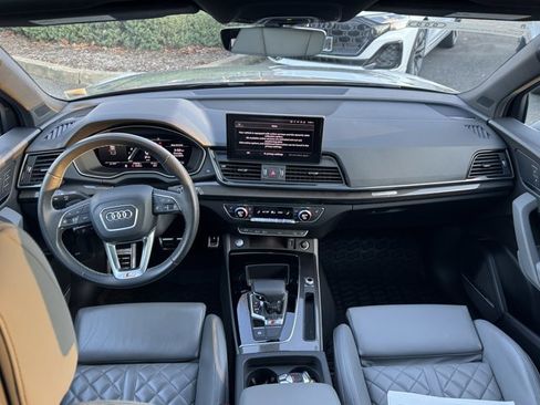 Certified 2023 Audi SQ5 Premium Plus image 12
