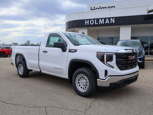 New 2026 GMC Sierra 1500 Pro image 1