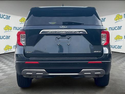Used 2023 Ford Explorer XLT w/ Equipment Group 202A image 5