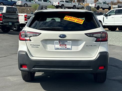 Used 2024 Subaru Outback Premium image 5